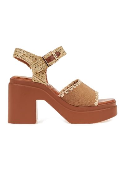 Sandals in braided raffia and round toe - Camel